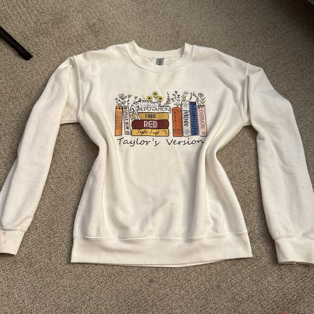 Gildan Off-White Heavy Blend Sweatshirt